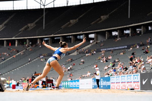 Maria Purtsa (LAC Erdgas Chemnitz) im Dreisprung waehrend der deutschen Leichtathletik-Meisterschaften im Olympiastadion am 25.06.2022 in Berlin